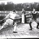 Fotografía de escena de película histórica, combate a espada