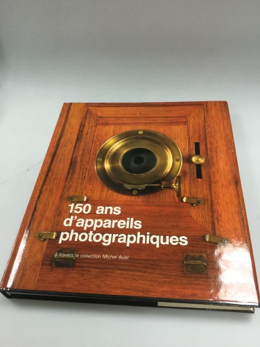 150 ans d'Appareils photographiques livre. Michel Auer