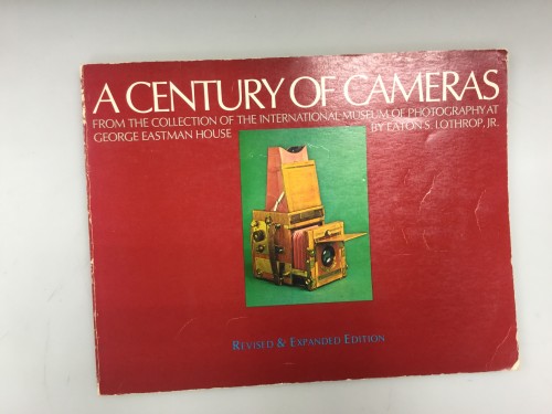 Libro A Century of cameras from the collection of the International Museum of Photogrphy at George Eastman House (Ingles)