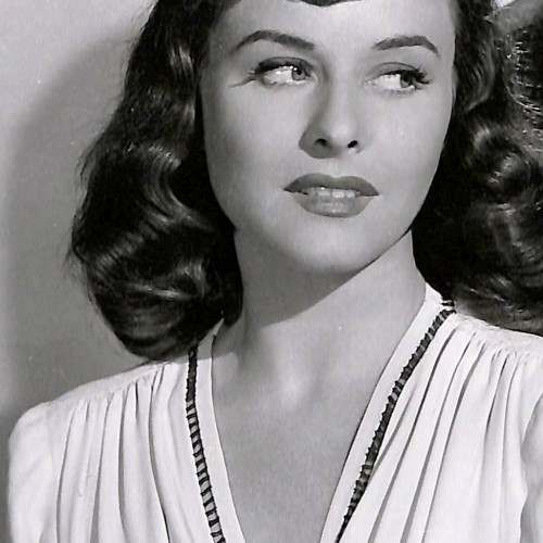 Fotografía original de la actriz Paulette Goddard en retrato de estudio