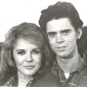 Fotografía en blanco y negro de actores de cine o televisión