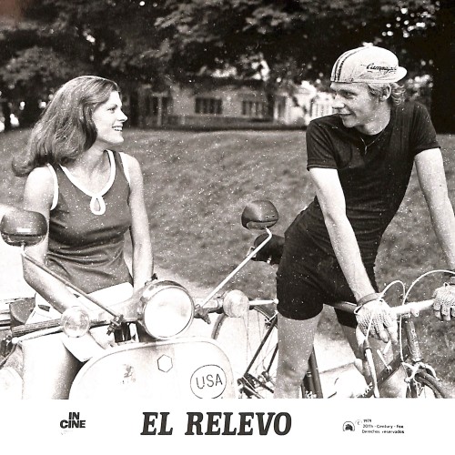 Fotografía promocional o lobby card de la película 'El Relevo' (Breaking Away)