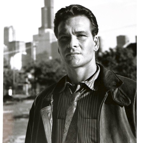 Fotografía promocional de Patrick Swayze para Warner Bros. (1989)