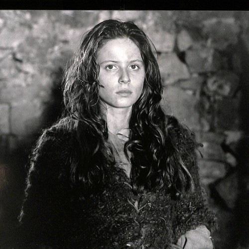 Fotografía en blanco y negro, retrato femenino