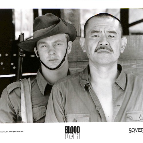 Fotografía promocional de la película "Blood Oath" (1990)