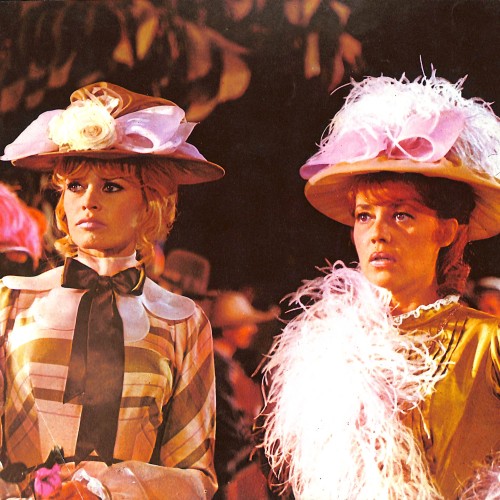 Fascículo de la enciclopedia El Cine, nº 33, con Brigitte Bardot y Jeanne Moreau en portada