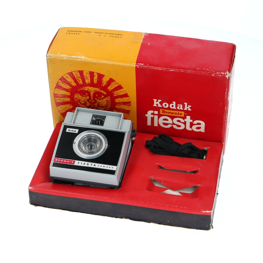Cámara Kodak Brownie Fiesta 3
