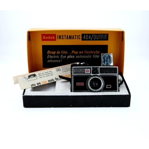 Kodak Instamatic 404 camera Outfit