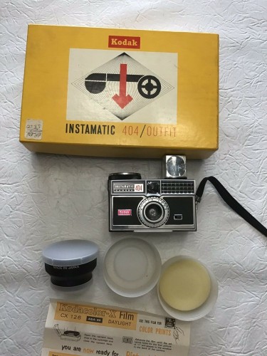 Kodak Instamatic 404 camera Outfit