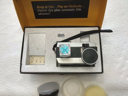 Kodak Instamatic 404 camera Outfit