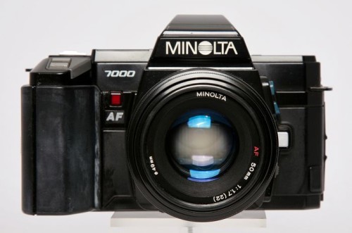 Minolta AF 7000 + 1,7 / 50 mm. lentille