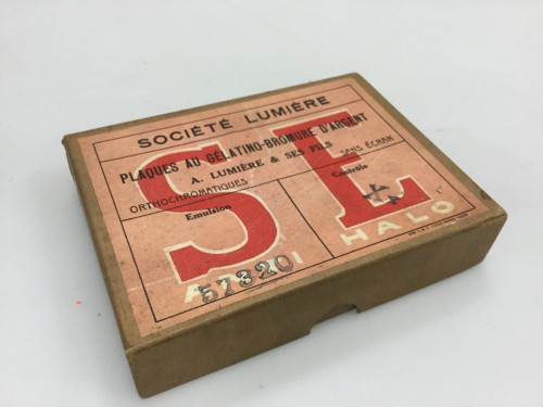 Société plates Lumiére