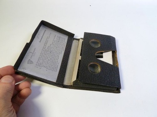 Omnia Verlag folding stereo viewer with cards 8,5x11,5