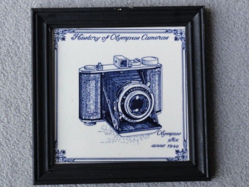 Printed porcelain tile Camera Olympus Six, from 1940