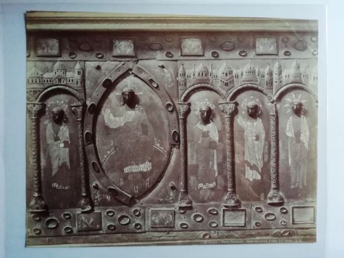 Photograph of the city of Burgos, detail of the altar, Leon et Levy