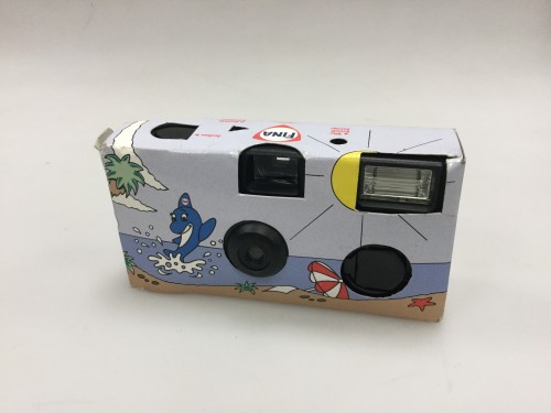 Thin disposable camera