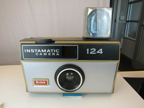 Réplique caméra Kodak Instamatic grand 124