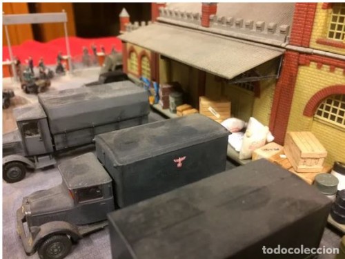 Diorama de l'invasion de la Pologne SUSPENS PICKUP à León