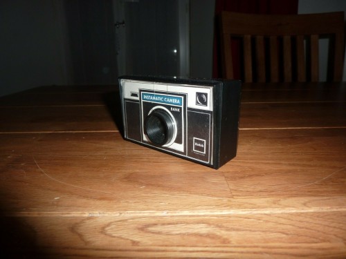Tirelire promotionnel Kodak Instamatic type de caméra