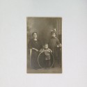 Barcelona Daguerre photo portrait woman with children