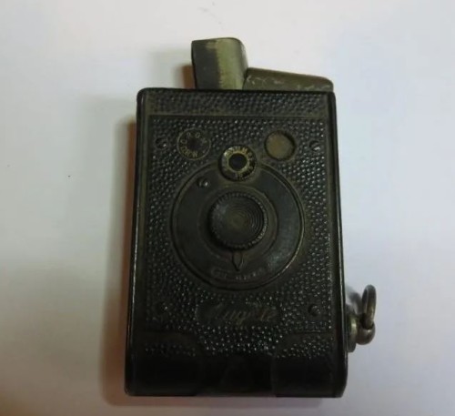 Lighters shaped camera Mugette