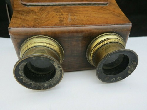 Visor estereo de nogal The London Stereoscopic Company tipo Brewster 1860