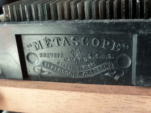 Stereoscope MetaScope Uni-France Borne mahogany 45x107mm with many views