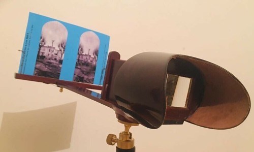 Holmes stereo viewer