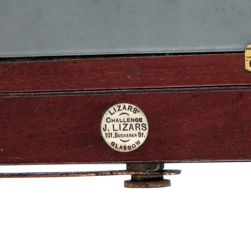 Camera Lizar's drawer with box and original tripod