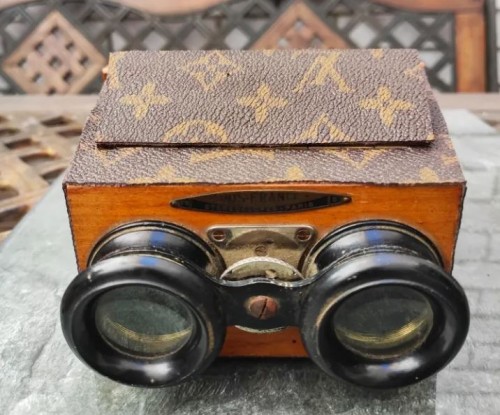 Unis stereo viewer-France Louis Vuitton fabric wrapped