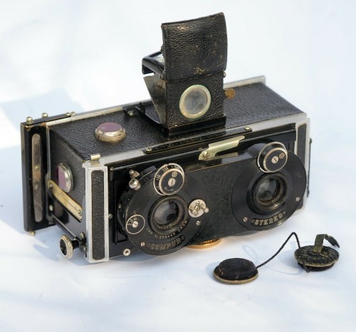 Kosmo Rietzschel stereo camera Clack