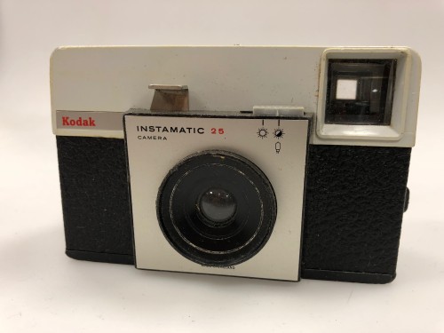 Kodak instamatic camera 25