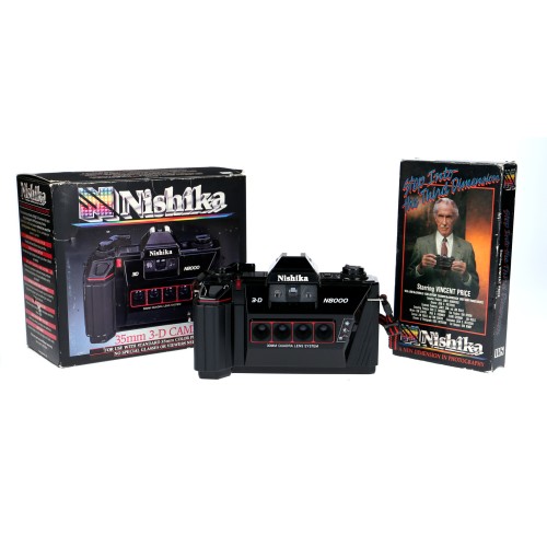 Cámara Nishika N8000 con caja y VHS