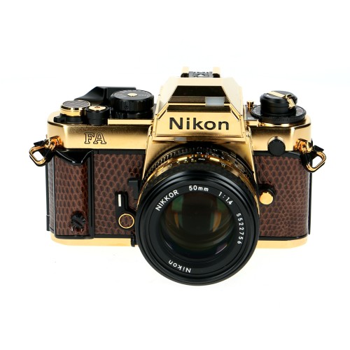 Cámara Nikon FA Gold Edición limitada