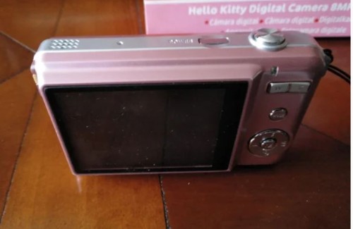 Cámara de fotos digital Hello Kitty Glam - 8 MPX - 2,7" LCD - optical zoom
