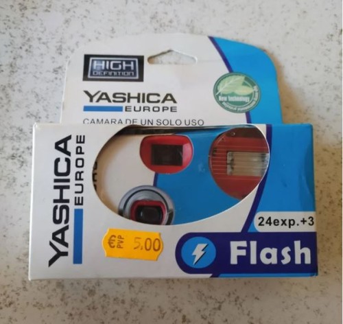 Cámara desechable Yashica Europe Flash