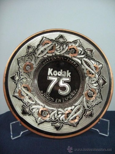 Plaque métallique Kodak faite à Istanbul 75 ans