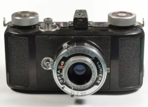 Cámara Optax lumiere copia de Leica francesa