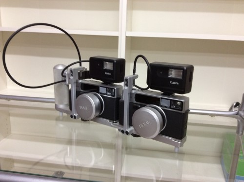 Caméras konishiroku (Konica) Hexar avec prise en charge stéréoscopique