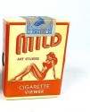 Visor de cigarrillos con 20 fotografías Pin-Up