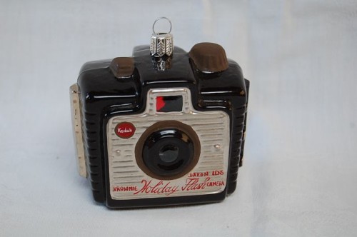 Bola de cristal para árbol de navidad con forma cámara de fotos Kodak Brownie