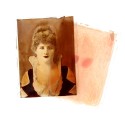 Estampa de crisoleo que representa a una dama (13,5 x 10 cm)