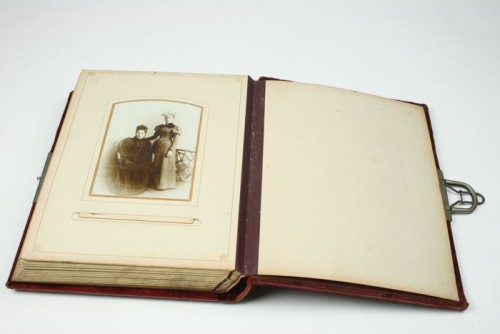 Álbum de fotos con 48 fotos carte visite Y 14 fotos gabinete 1921