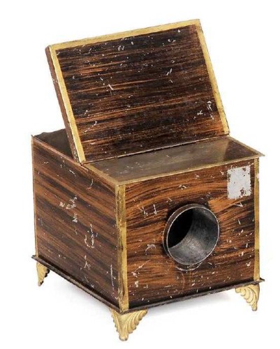 Camera obscura, tinplate appearance of wood, hand painted