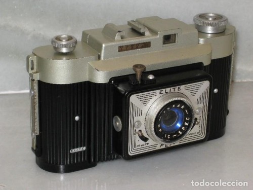 Elite Fex camera with leather case