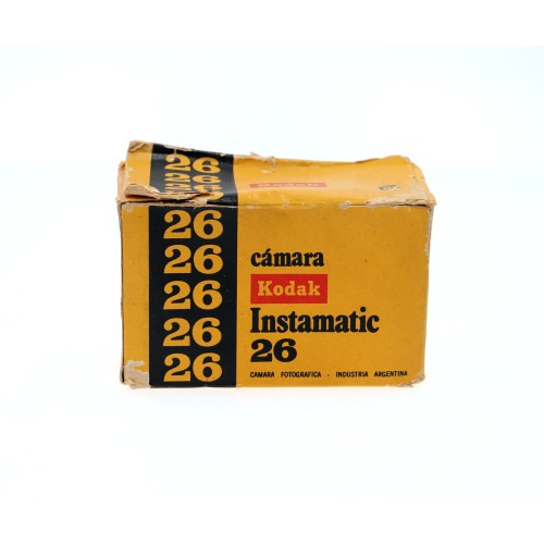 Cámara Kodak Instamatic 26 con caja